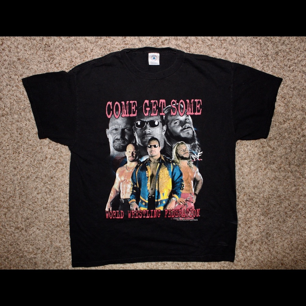 Vintage WWE Shirt
